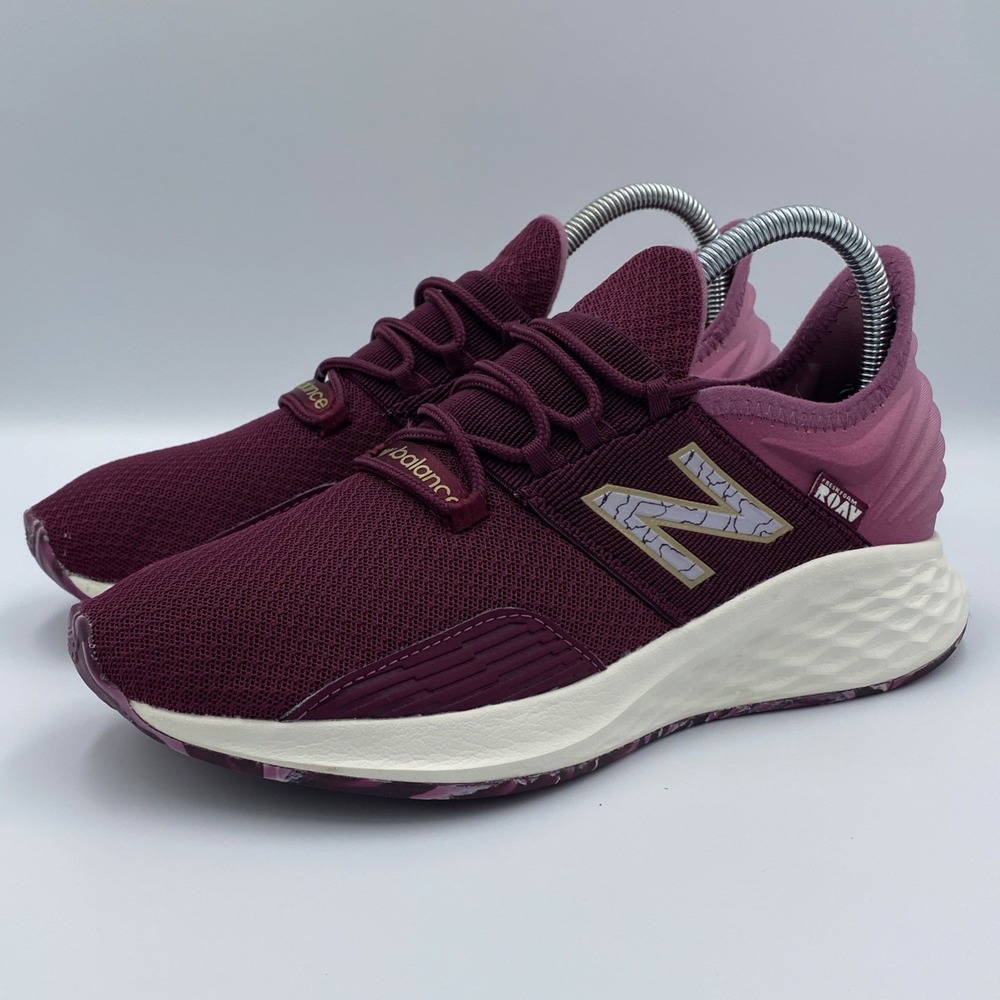 New Balance Fresh Foam Roav Women's 8 B Burgundy Purple Running Shoes WROAVQD1